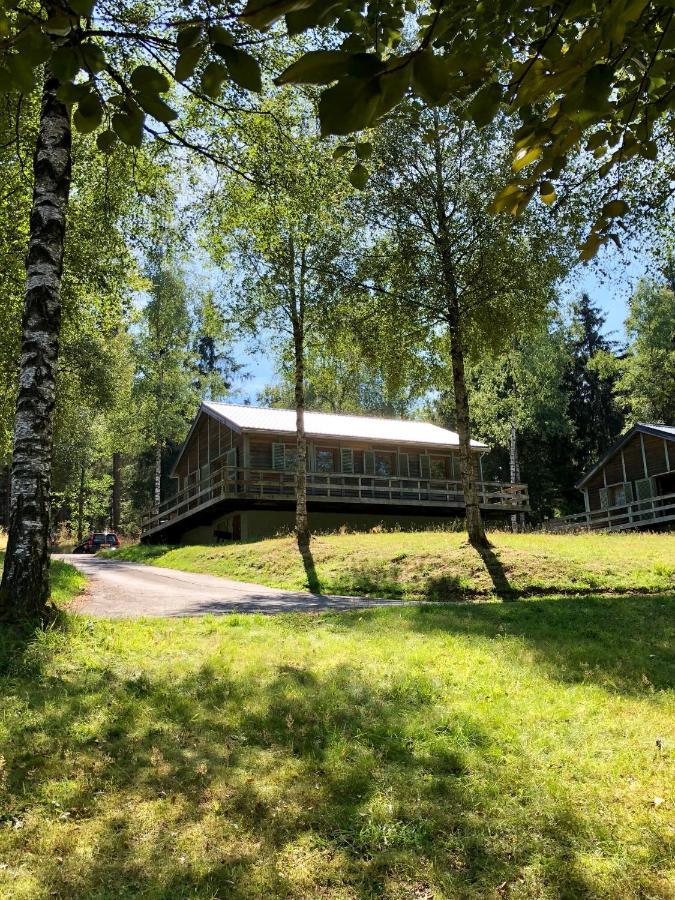 בולאנז' Chalet De Charme, Le "Caribou Lodge", Eifel Belge מראה חיצוני תמונה