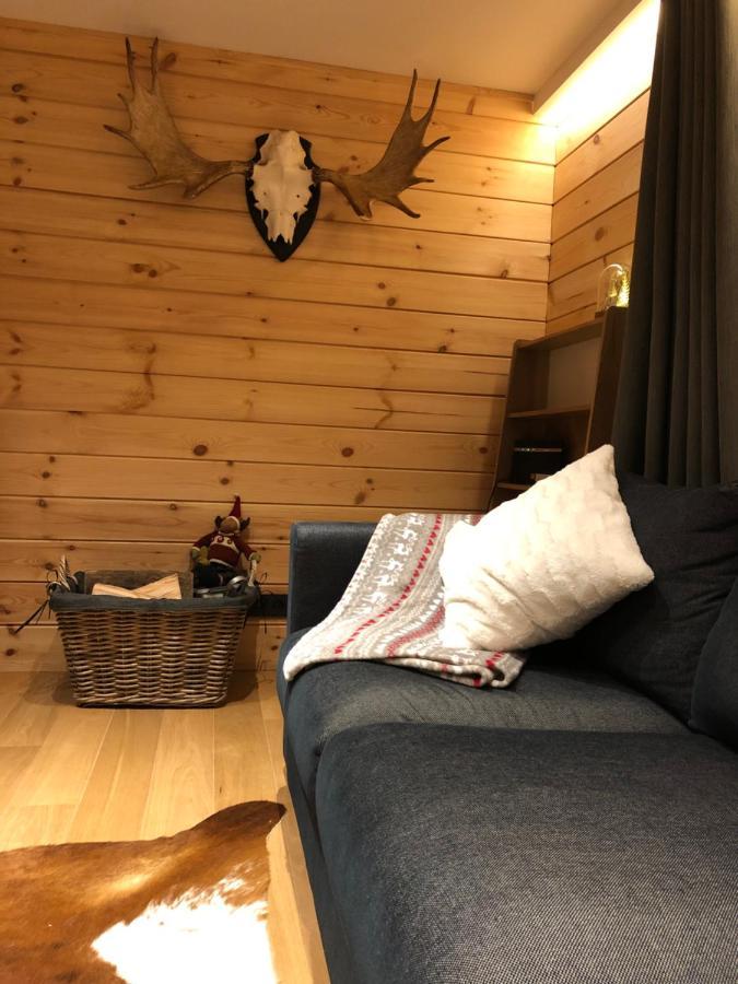 בולאנז' Chalet De Charme, Le "Caribou Lodge", Eifel Belge מראה חיצוני תמונה