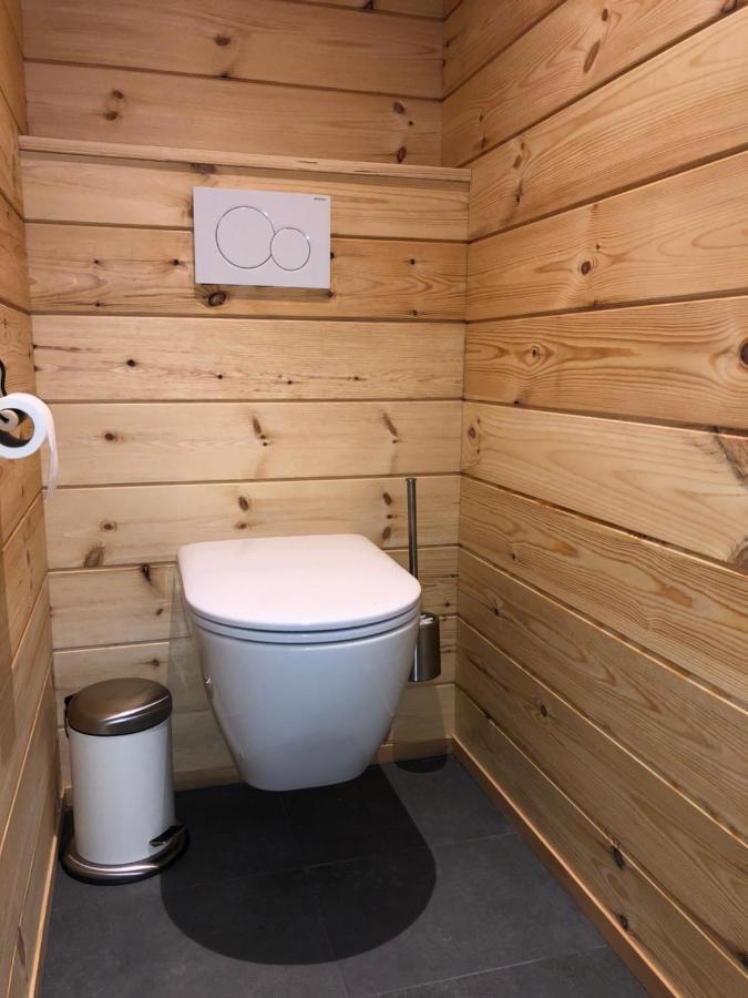 בולאנז' Chalet De Charme, Le "Caribou Lodge", Eifel Belge מראה חיצוני תמונה