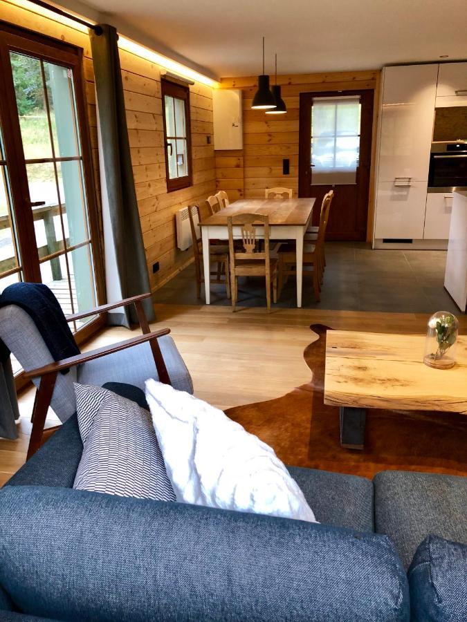 בולאנז' Chalet De Charme, Le "Caribou Lodge", Eifel Belge מראה חיצוני תמונה