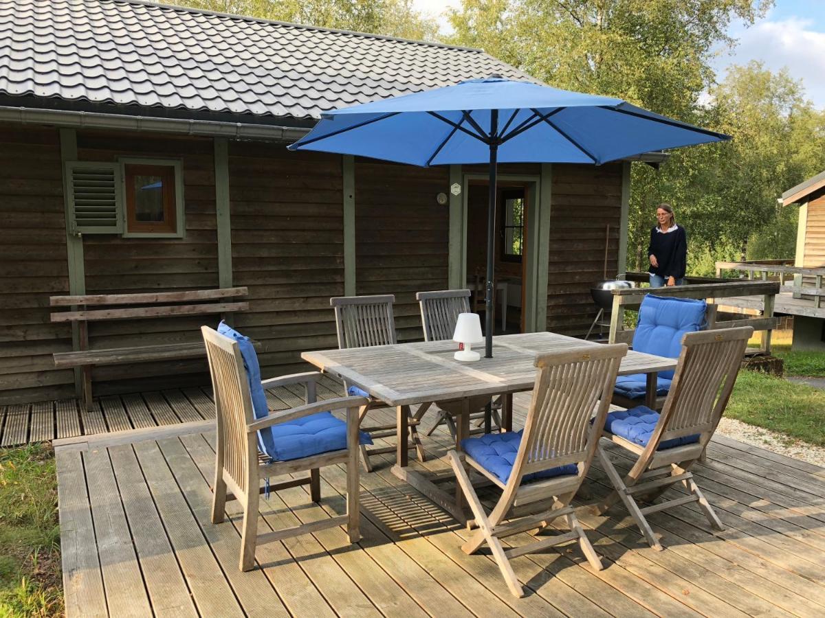 בולאנז' Chalet De Charme, Le "Caribou Lodge", Eifel Belge מראה חיצוני תמונה