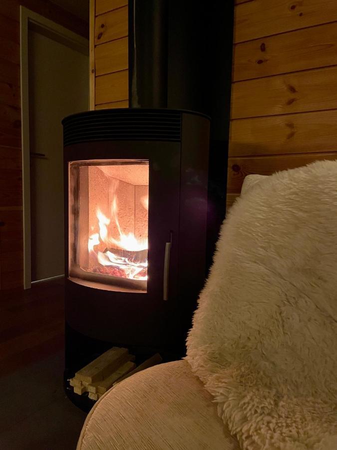 בולאנז' Chalet De Charme, Le "Caribou Lodge", Eifel Belge מראה חיצוני תמונה