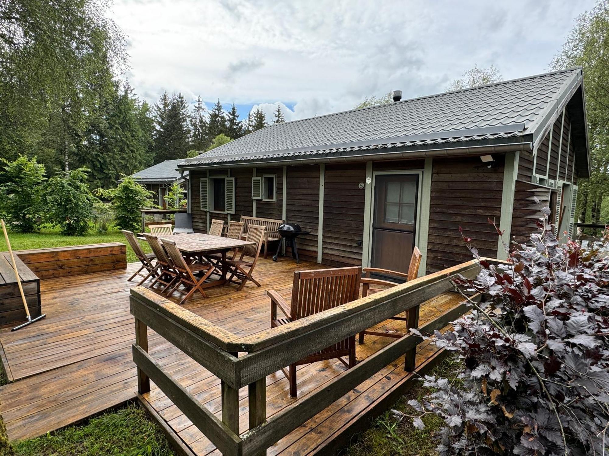 בולאנז' Chalet De Charme, Le "Caribou Lodge", Eifel Belge מראה חיצוני תמונה
